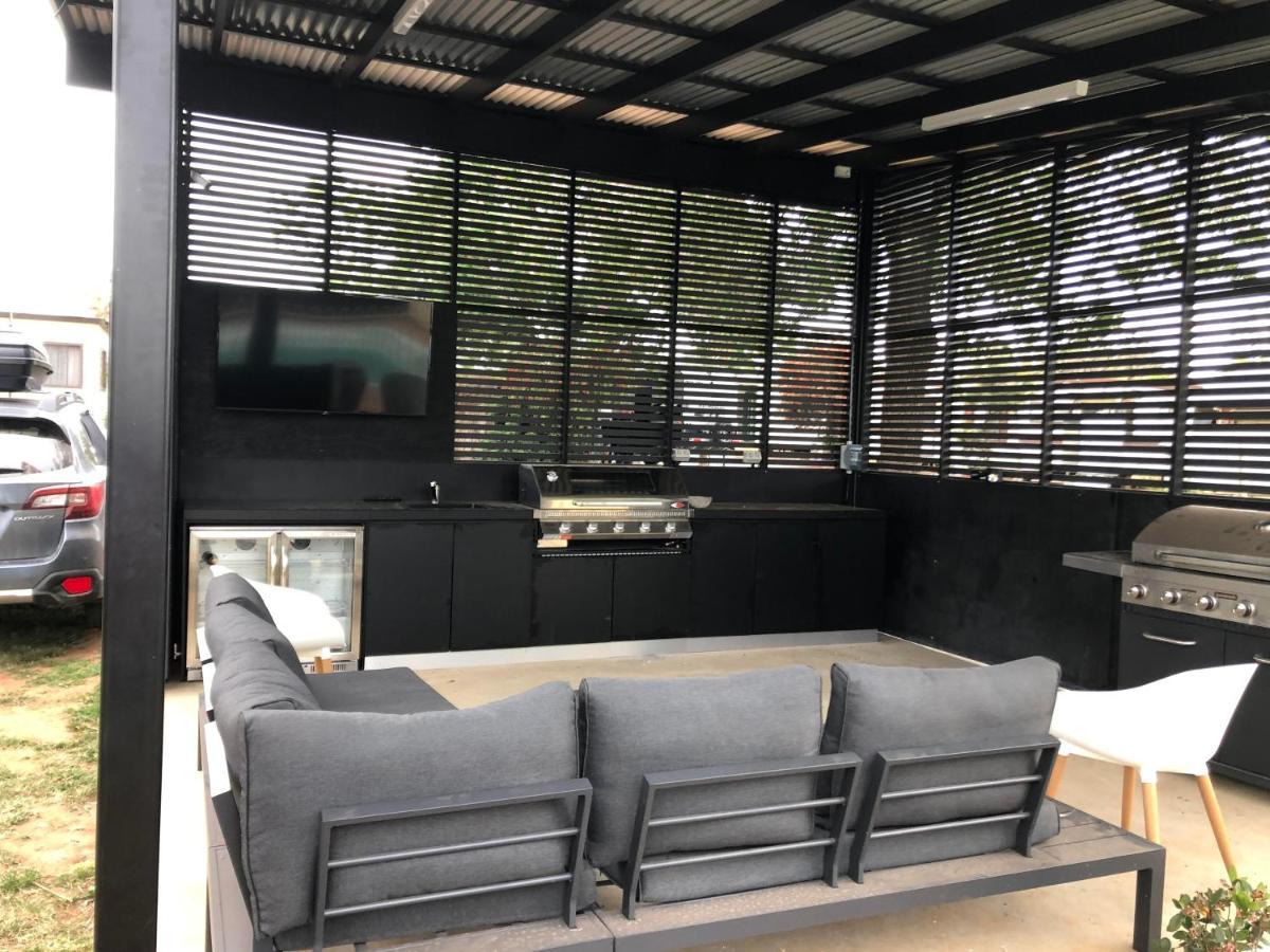 Lunar Cabins 帕克斯 外观 照片